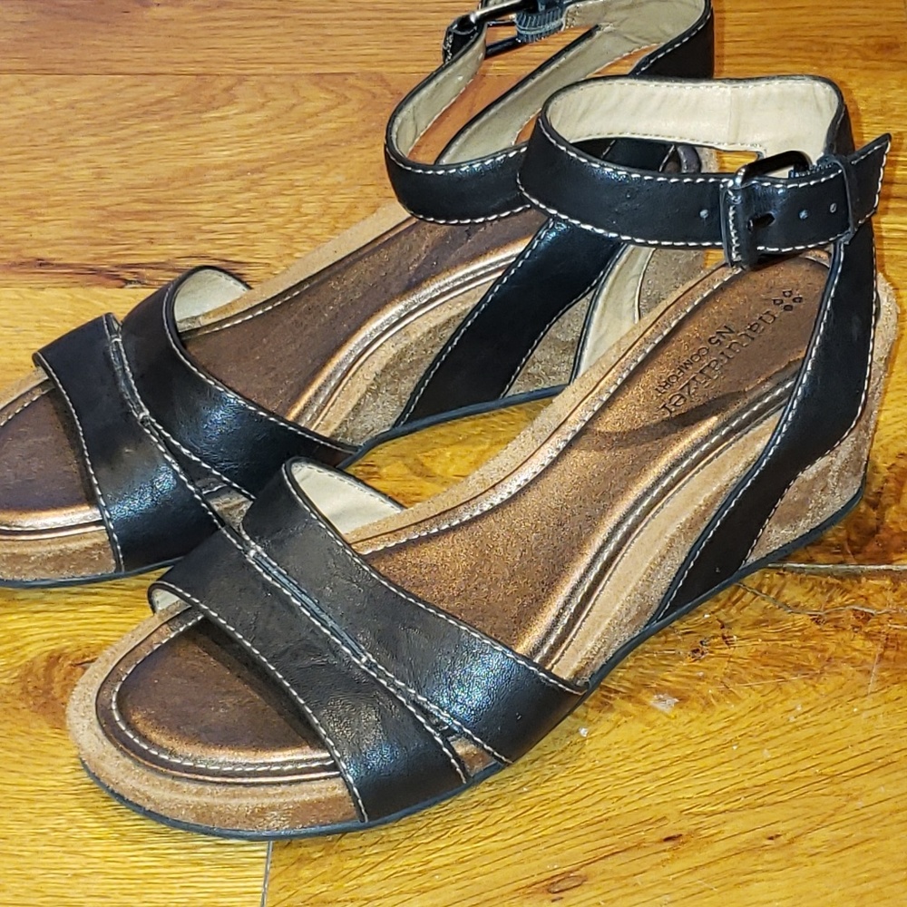 Naturalizer Wedge Sandals, Size 8